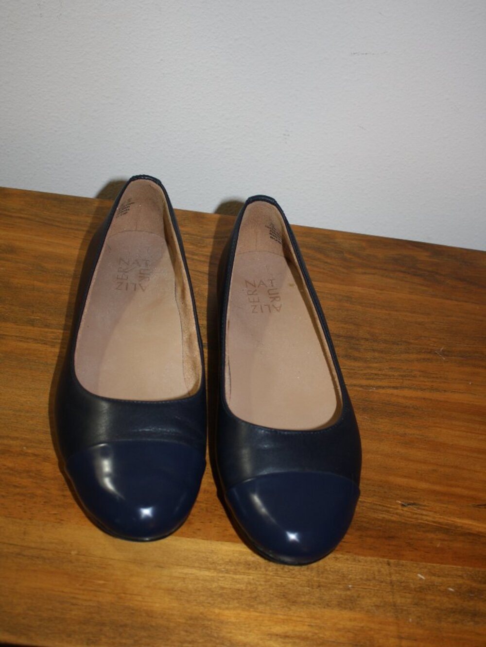 Women's Black Flats by Naturalizer size 7.5 Wide